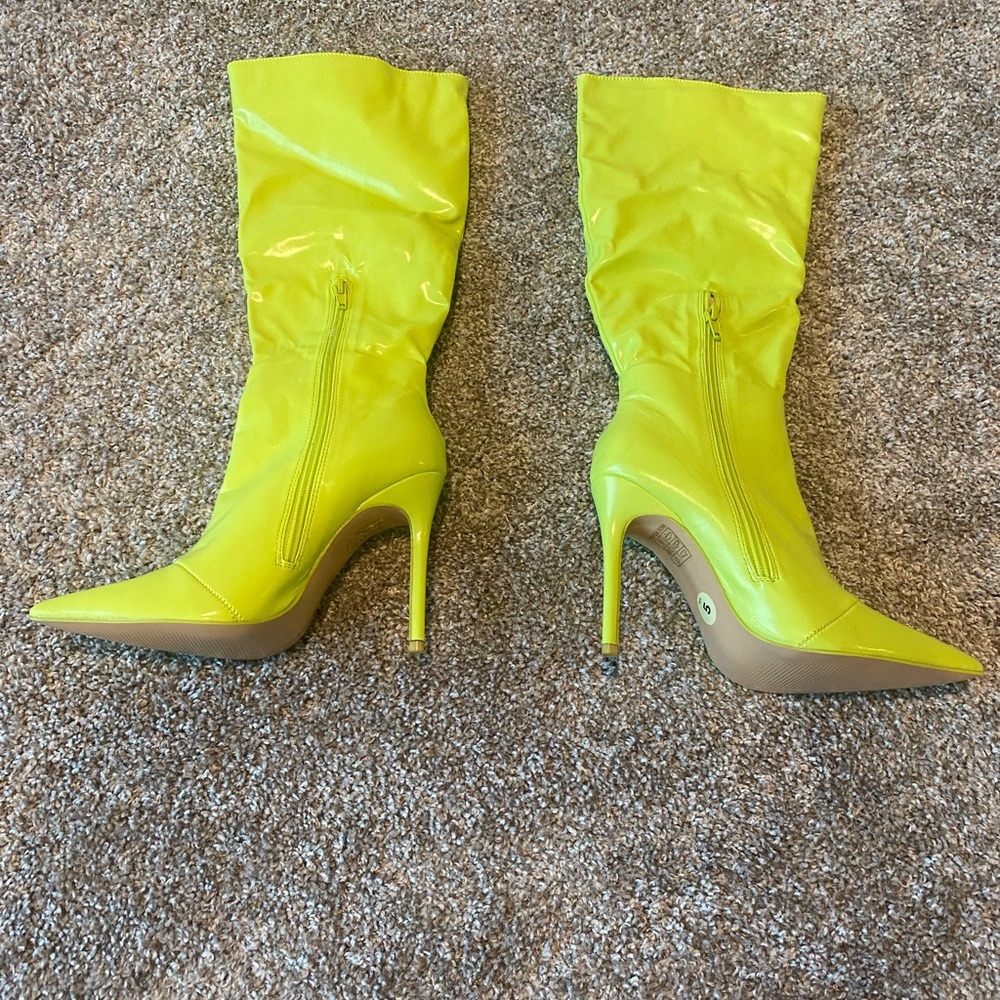 Public desire boots